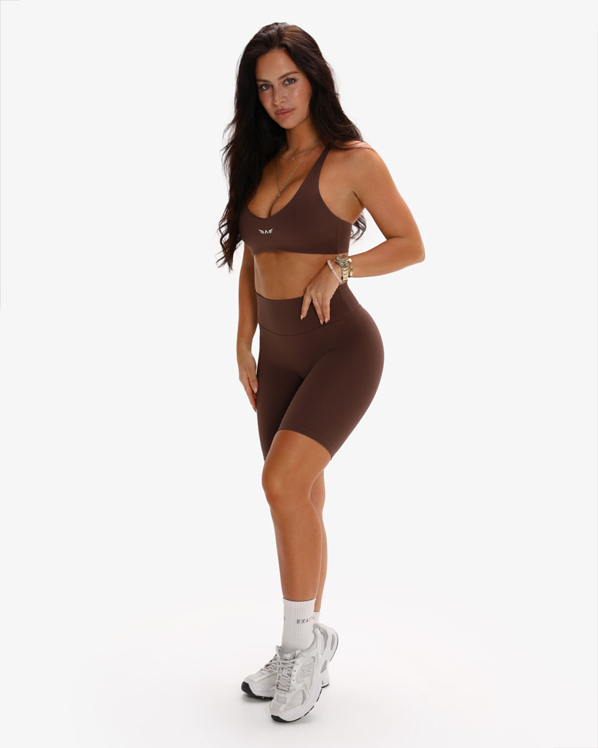Elysia Glow Motion Shorts 8"
