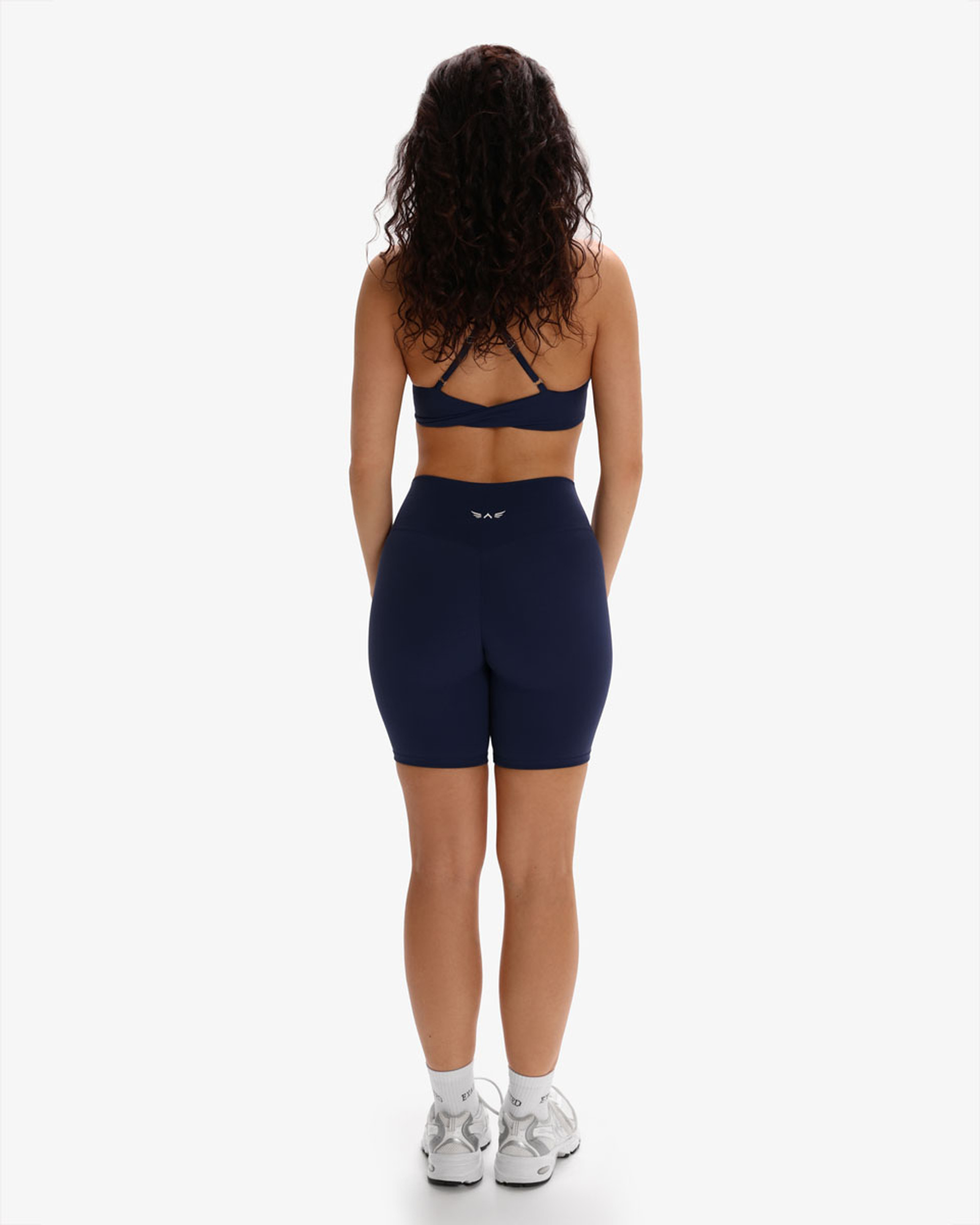 Elysia Glow Motion Shorts 6"