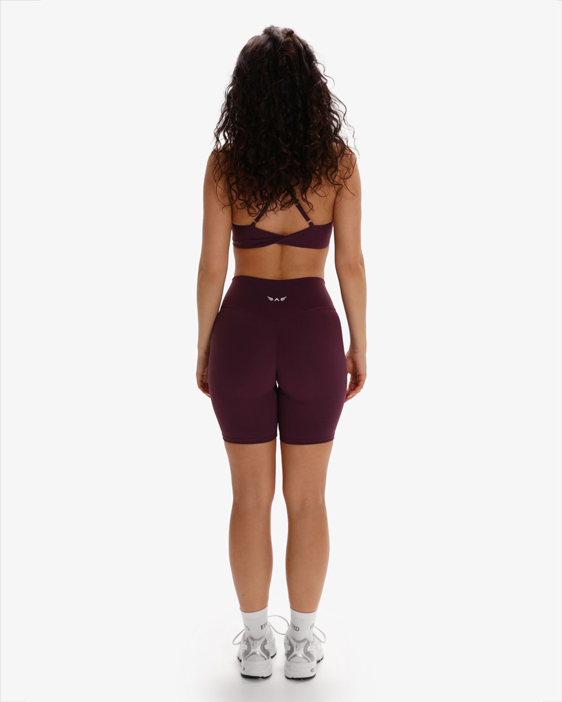 Elysia Glow Motion Shorts 6"