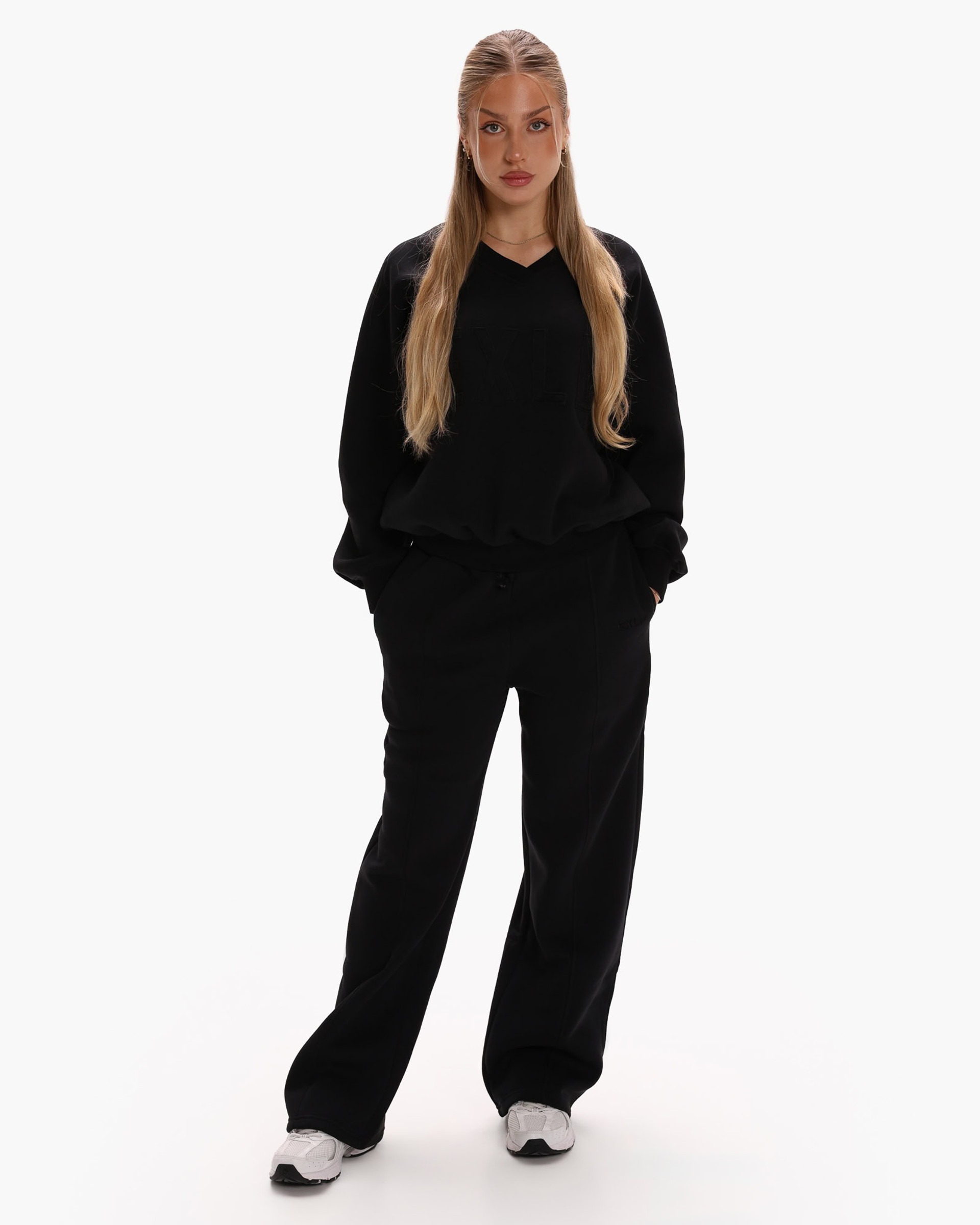 LABEL Crewneck