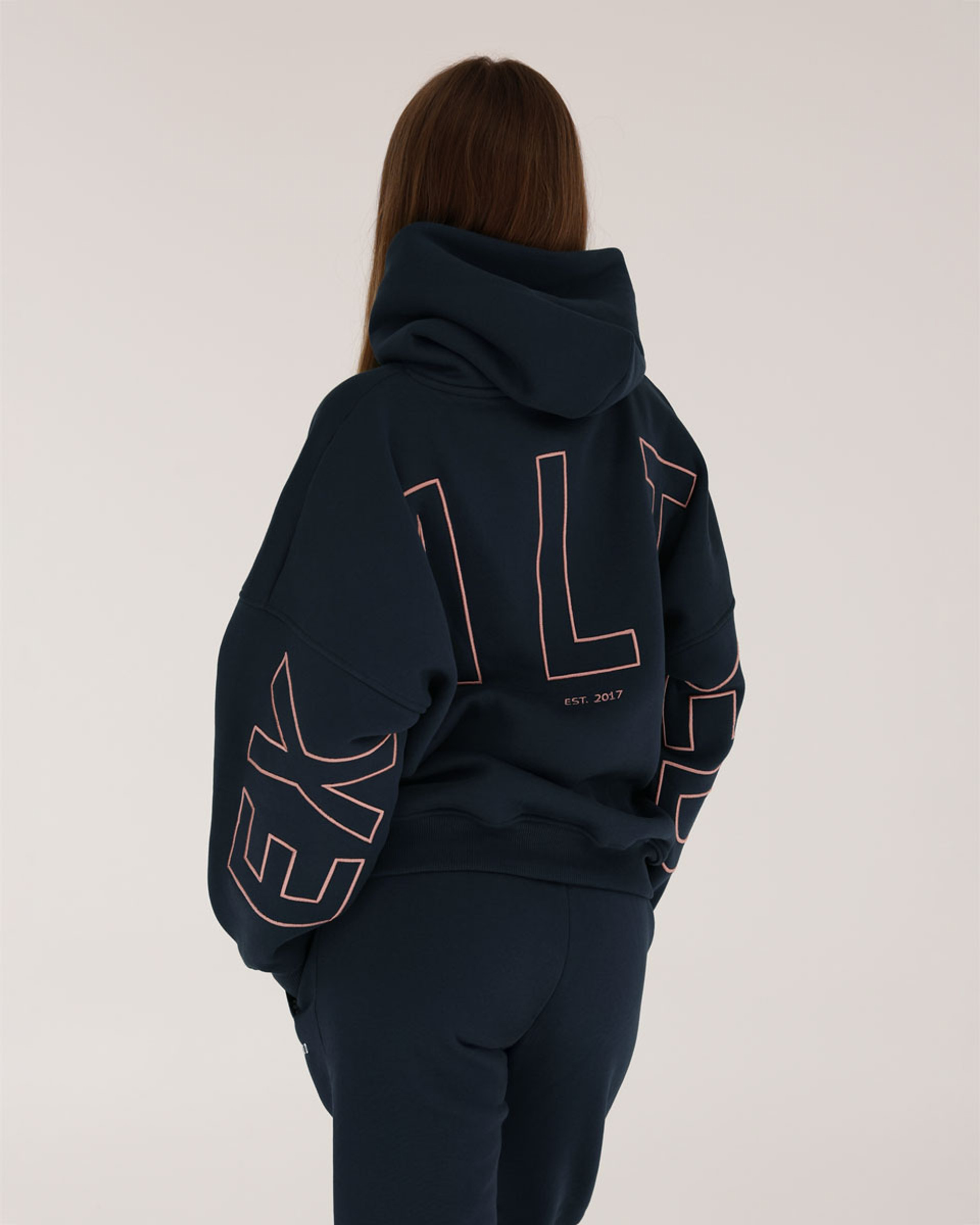 Comfy-Nest™ EMBROIDERED OVERSIZED Mikina