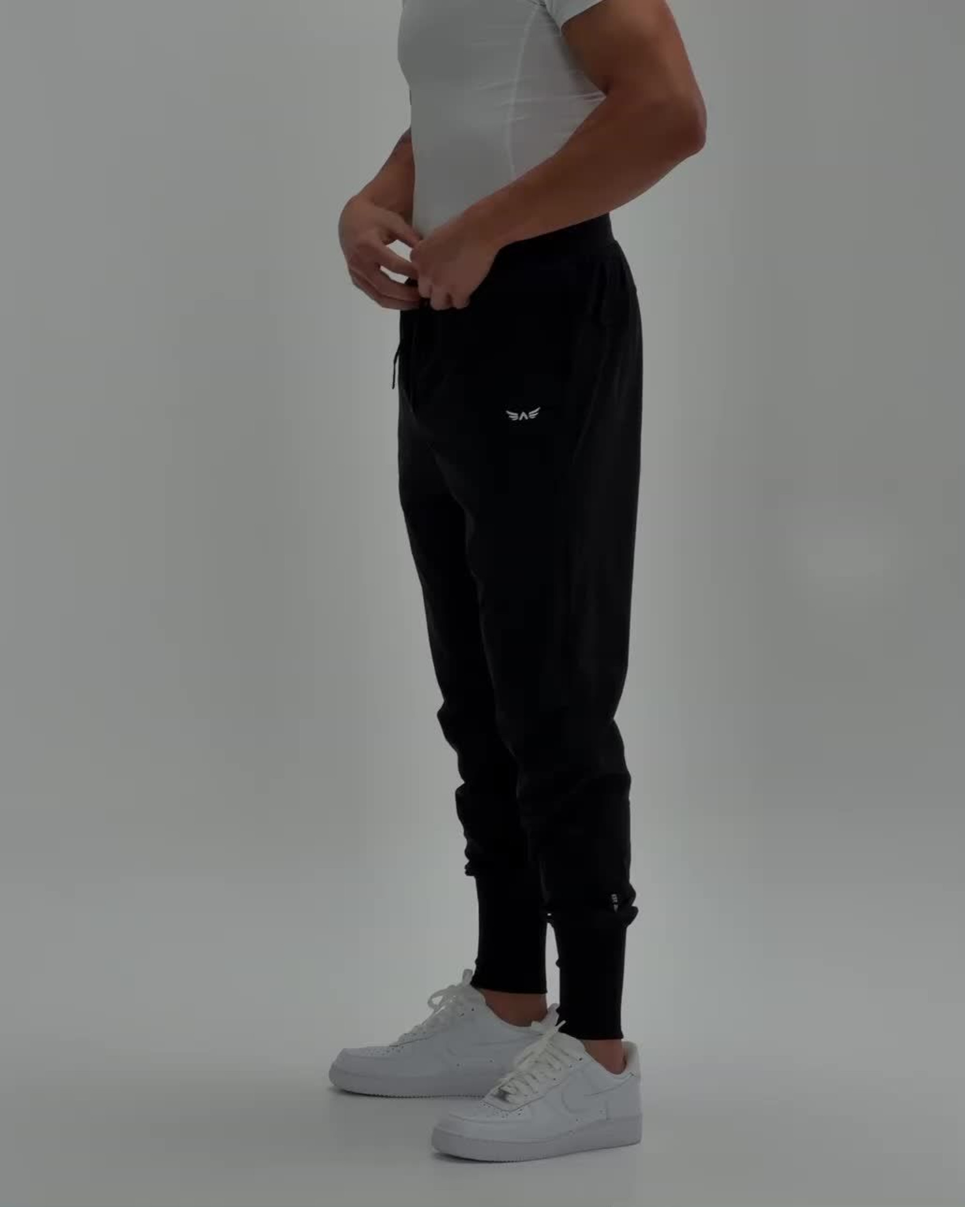 Tech Fitted Pants
