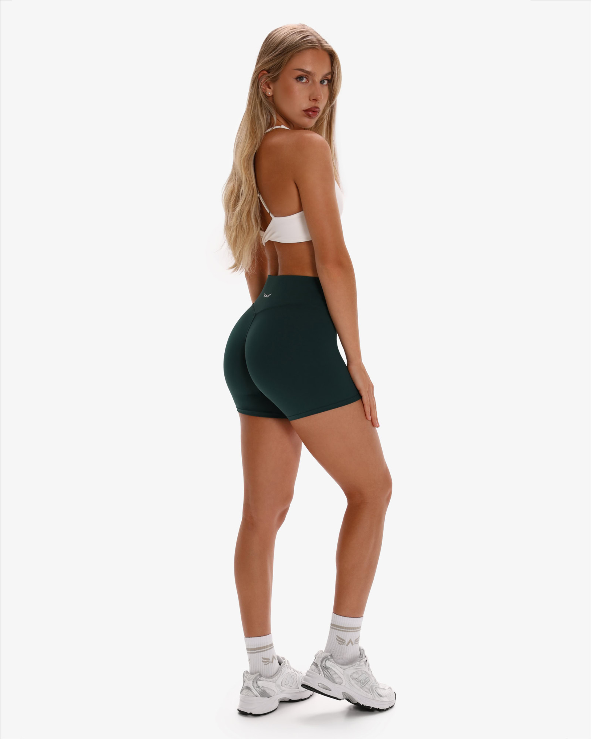 Elysia Glow Motion Shorts 4”
