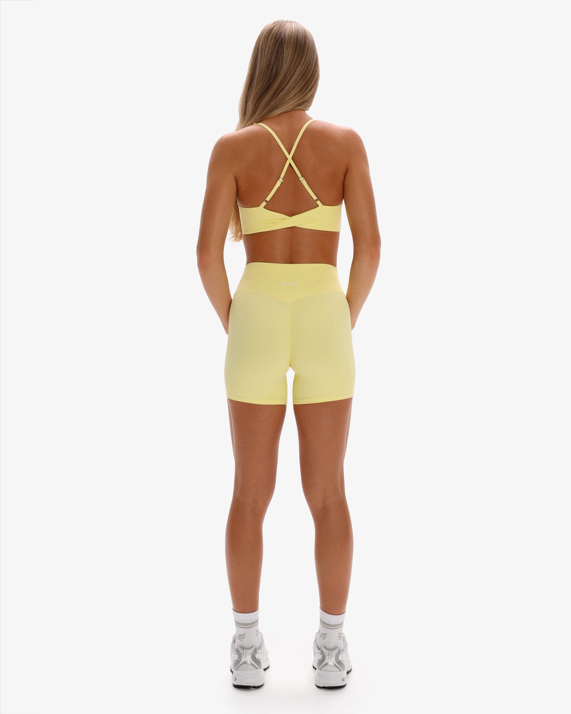Elysia Glow Motion Shorts 4”