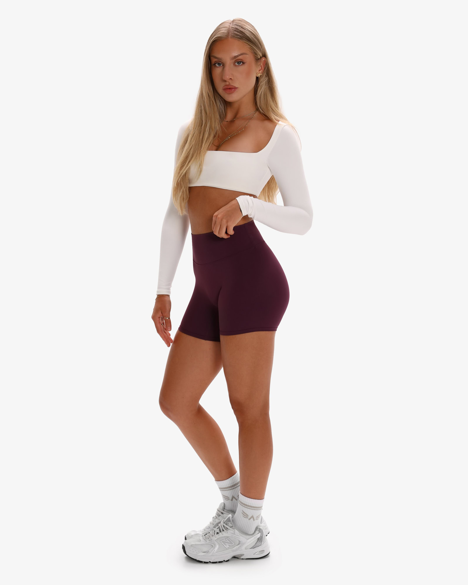 Elysia Glow Motion Shorts 4”