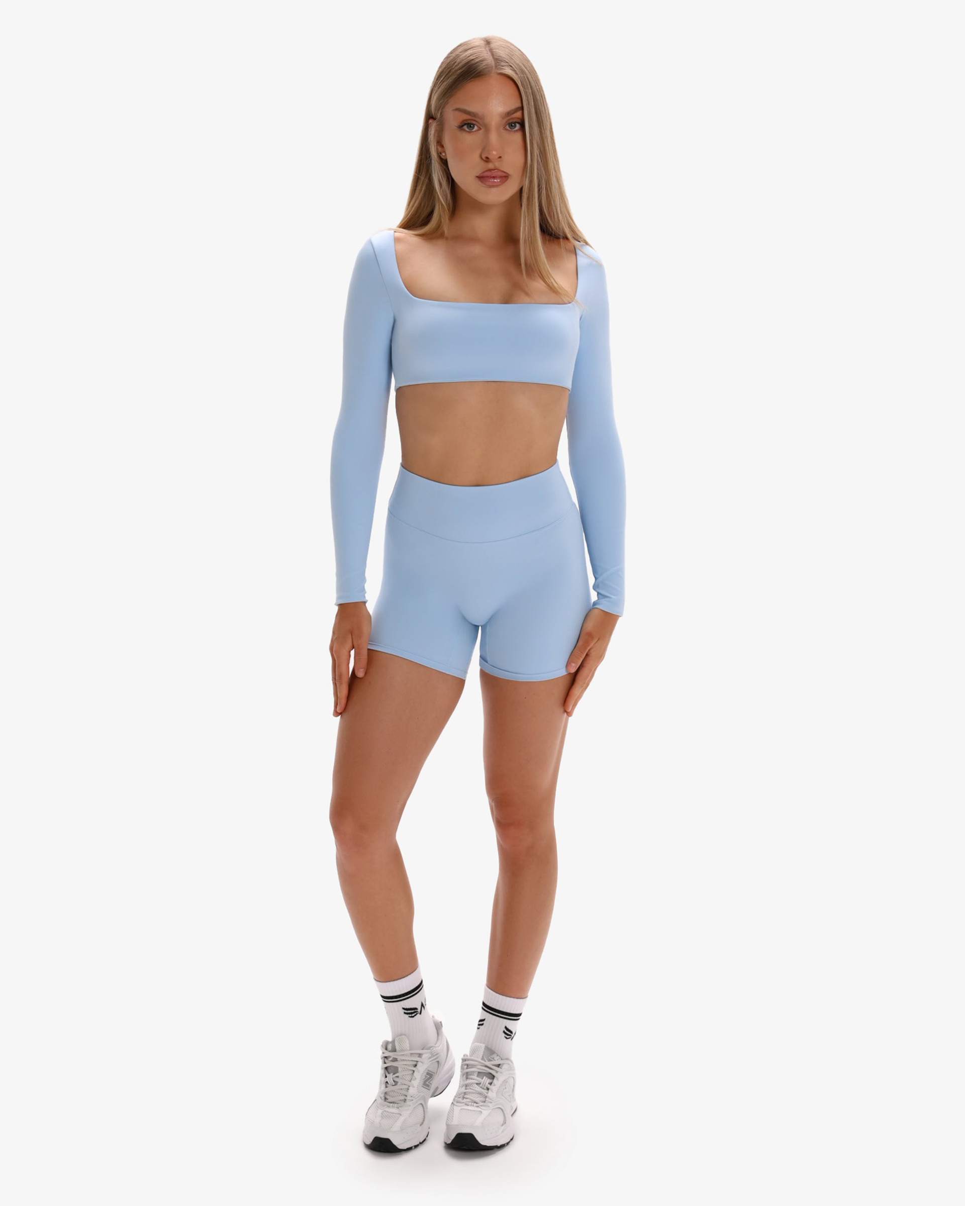 Elysia Glow Motion Shorts 4”