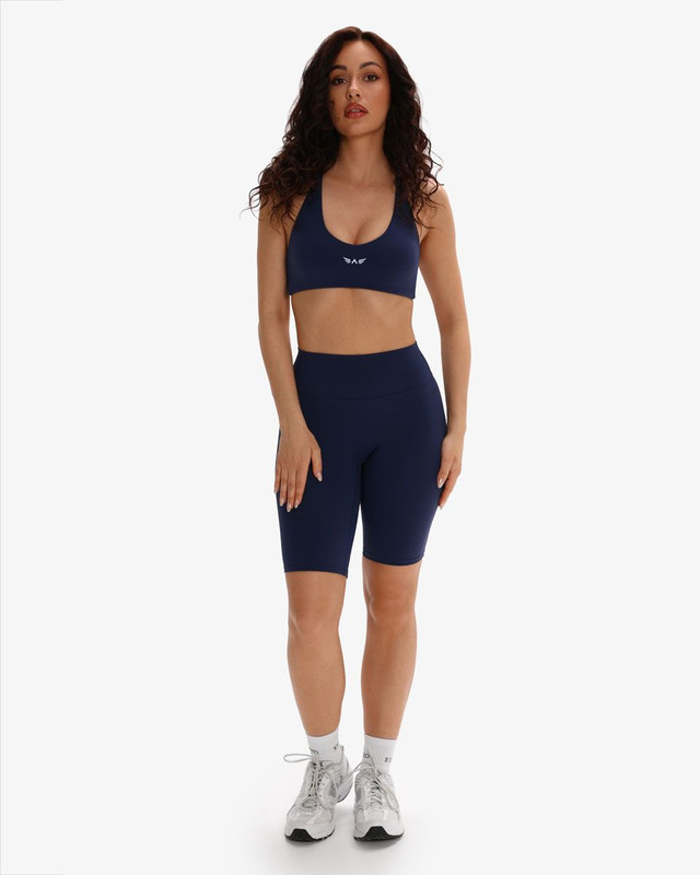 Elysia Glow Motion Shorts 8"